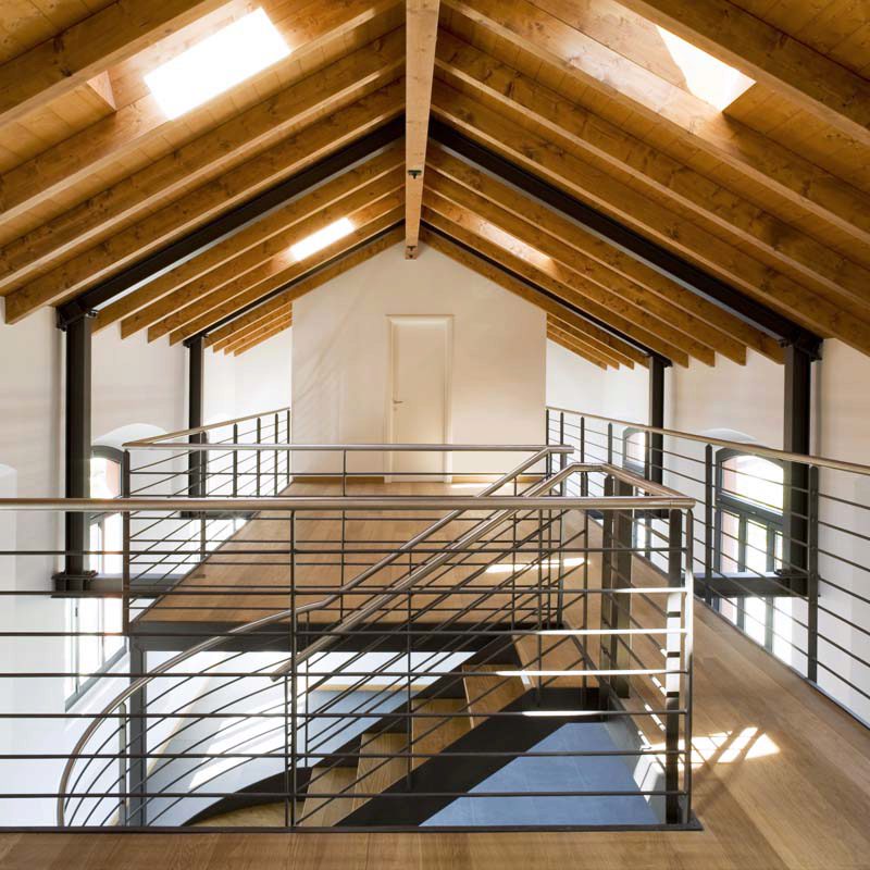 Cable rail stairs