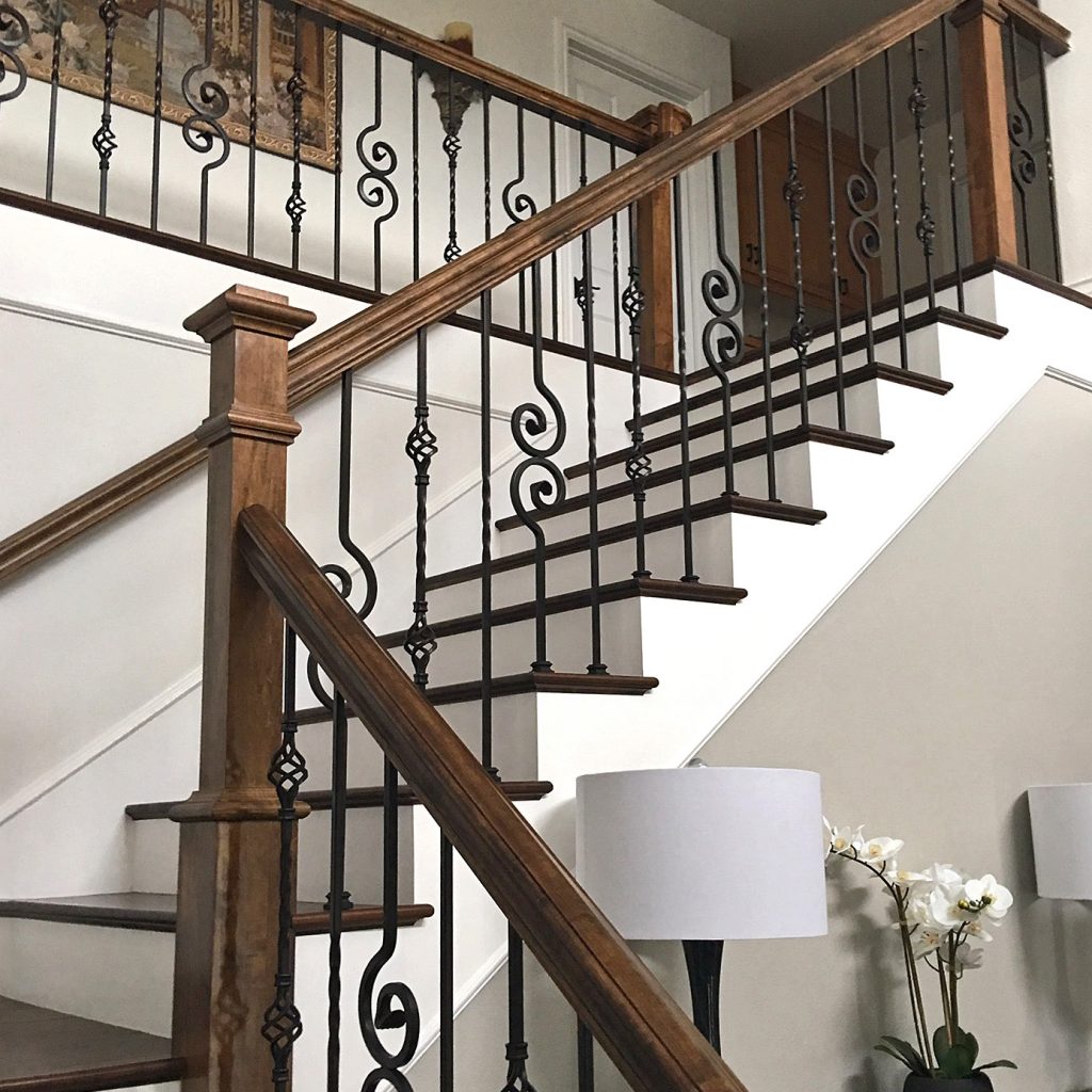 2.10.1 Nautilus Scroll Iron Baluster StairSupplies™