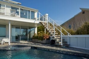 Exterior FLIGHT Apollo White