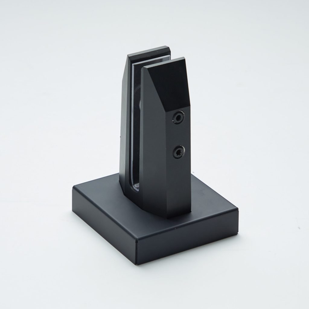 VR_Talon2022_back-1-scaled-1.jpg
